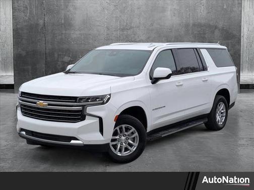 2023 Chevrolet Suburban LT