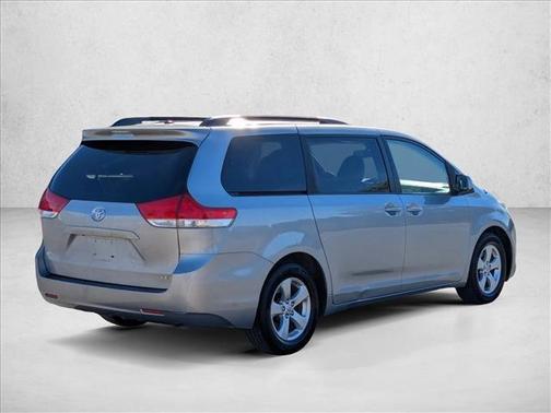 2013 Toyota Sienna LE