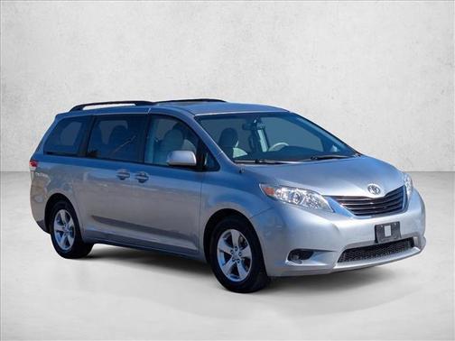 2013 Toyota Sienna LE