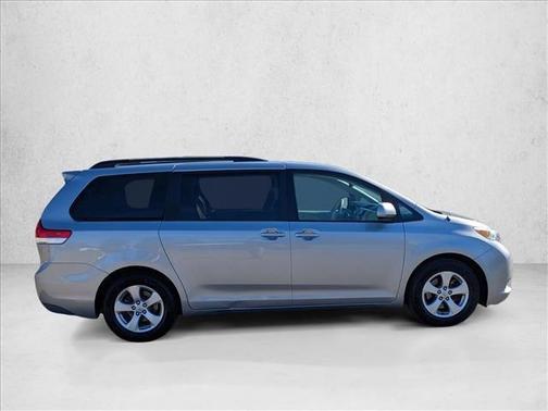 2013 Toyota Sienna LE