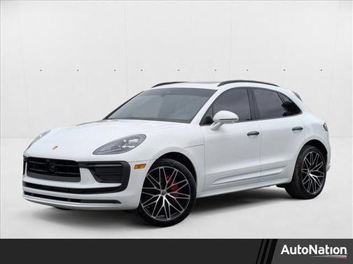 2023 Porsche Macan AWD