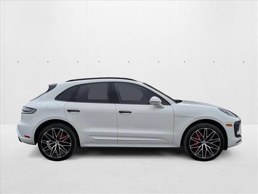 2023 Porsche Macan AWD