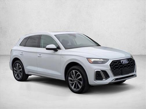 Glacier White Metallic 2023 Audi Q5 45 S line Premium Plus