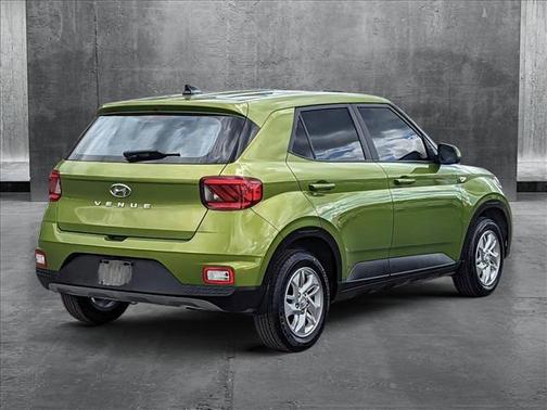 2021 Hyundai VENUE SE