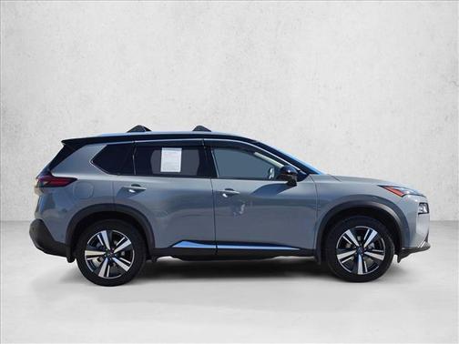 Boulder Gray Pearl 2022 Nissan Rogue SL