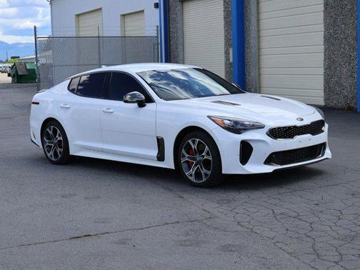 Snow White Pearl 2019 Kia Stinger GT