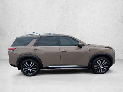 Baja Storm 2023 Nissan Pathfinder Platinum 4WD