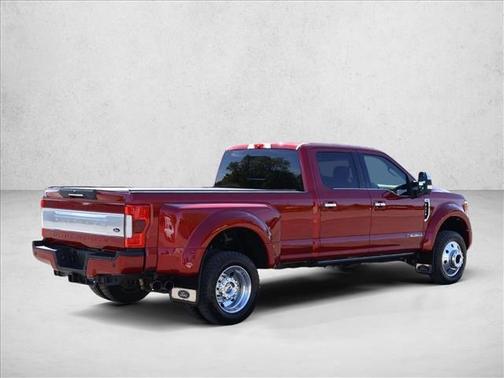 Ruby Red Metallic Tinted Clearcoat 2017 Ford F-450 Platinum