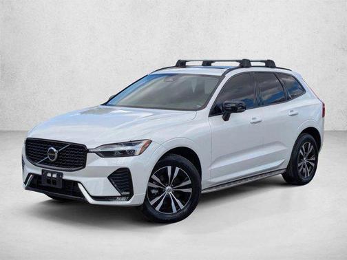 Crystal White Metallic 2024 Volvo XC60 B5 Core Dark Theme