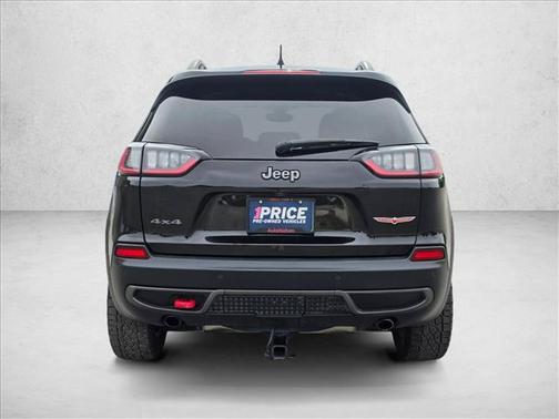 Diamond Black Crystal Pearlcoat 2020 Jeep Cherokee Trailhawk