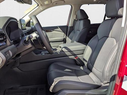 2025 Honda Pilot Touring 8-Passenger
