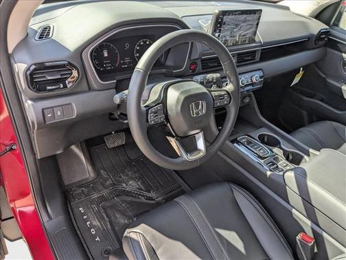 2025 Honda Pilot Touring 8-Passenger