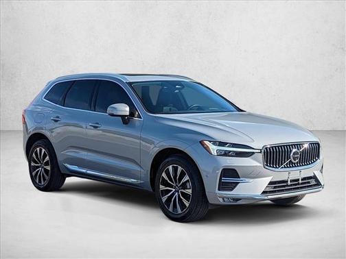 2023 Volvo XC60 B5 Plus Bright Theme