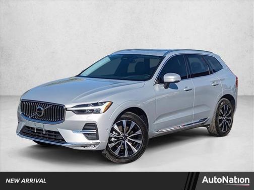 2023 Volvo XC60 B5 Plus Bright Theme