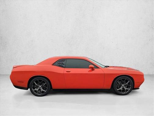 2017 Dodge Challenger SXT