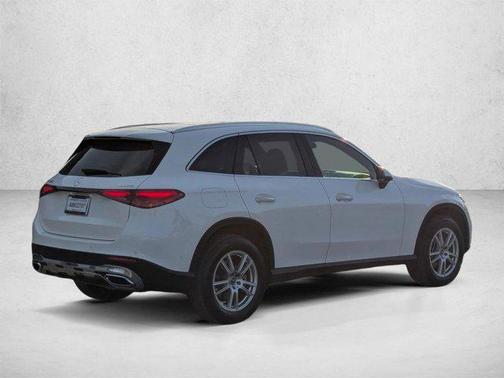 White 2025 Mercedes-Benz GLC 300 4MATIC