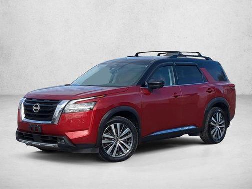 Scarlet Ember Tintcoat/Super Black 2022 Nissan Pathfinder Platinum 4WD