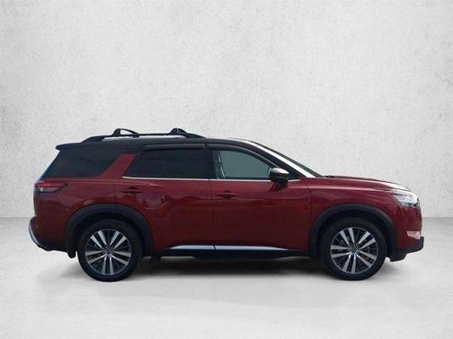 Scarlet Ember Tintcoat/Super Black 2022 Nissan Pathfinder Platinum 4WD
