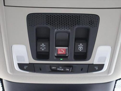 Solar Silver Metallic 2026 Honda Pilot Touring 8-Passenger