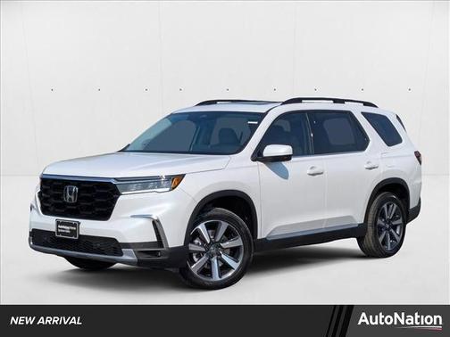 2025 Honda Pilot Touring 8-Passenger