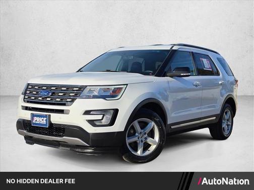 Oxford White 2017 Ford Explorer XLT
