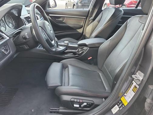 2018 BMW 330 xDrive