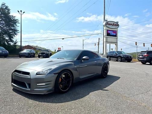 2014 Nissan GT-R Premium