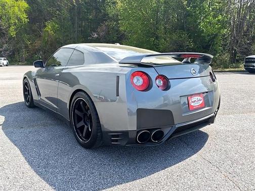 2014 Nissan GT-R Premium