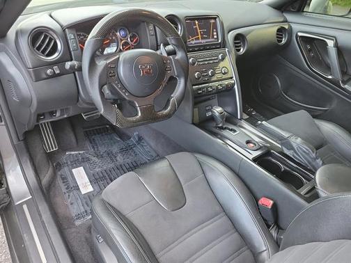 2014 Nissan GT-R Premium