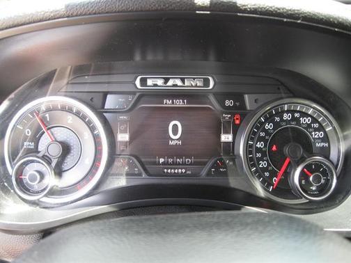 2019 RAM 2500 Laramie Crew Cab 4x4 6'4' Box