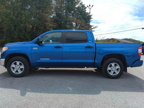 2016 Toyota Tundra SR5