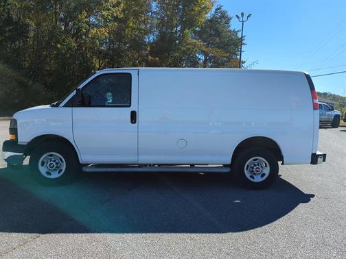 2023 GMC Savana 2500 Work Van