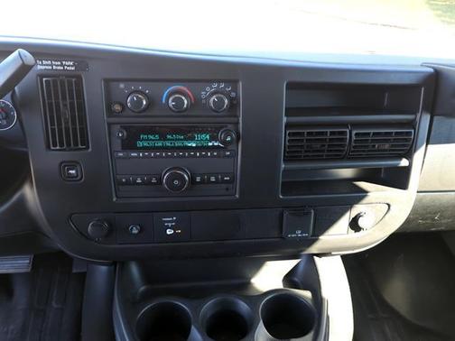 2023 GMC Savana 2500 Work Van