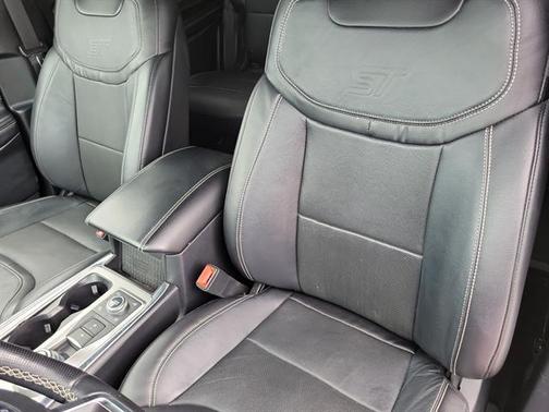 MAGNETIC METALLIC 2020 Ford Explorer ST