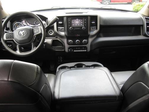 2020 RAM 2500 Tradesman Crew Cab 4X2 8' Box