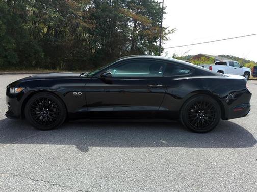 2017 Ford Mustang GT