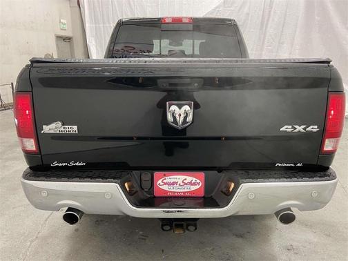 Photo 4 of 35 of 2017 RAM 1500 Big Horn