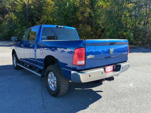 2017 RAM 2500 Big Horn Crew Cab 4x4 6'4' Box