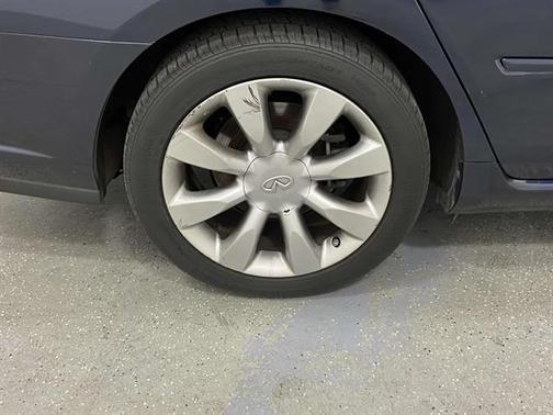 2006 INFINITI M35 Base