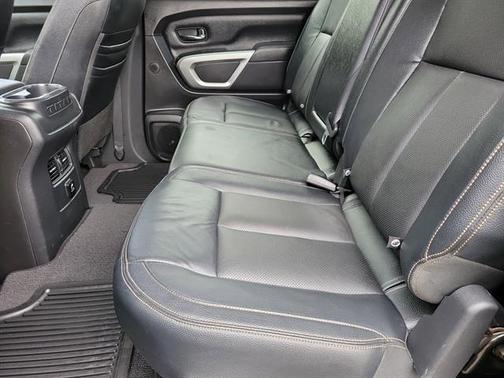 2017 Nissan Titan XD SL