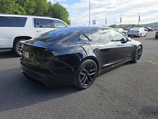 2022 Tesla Model S Plaid