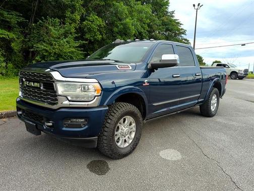 2019 RAM 2500 Limited Crew Cab 4x4 6'4' Box