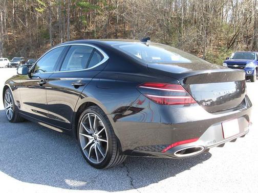 2025 Genesis G70 2.5T RWD