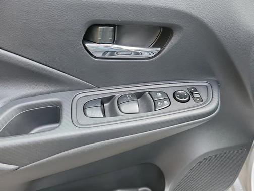 2024 Nissan Versa 1.6 SV