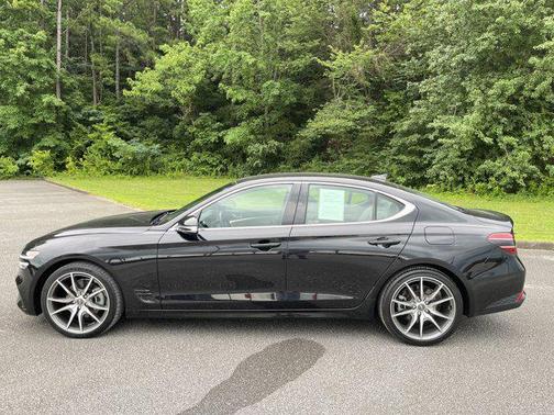 2023 Genesis G70 2.0T AWD
