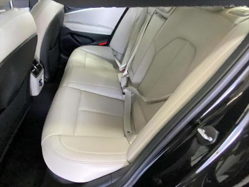 2023 Genesis G70 2.0T AWD