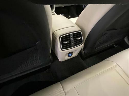 2023 Genesis G70 2.0T AWD