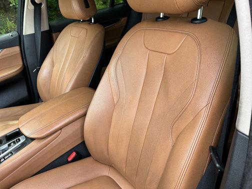 2016 BMW X6 xDrive35i