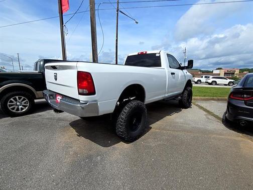2017 RAM 2500 Tradesman Regular Cab 4x4 8' Box
