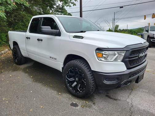 Bright White Clearcoat 2022 RAM 1500 Tradesman